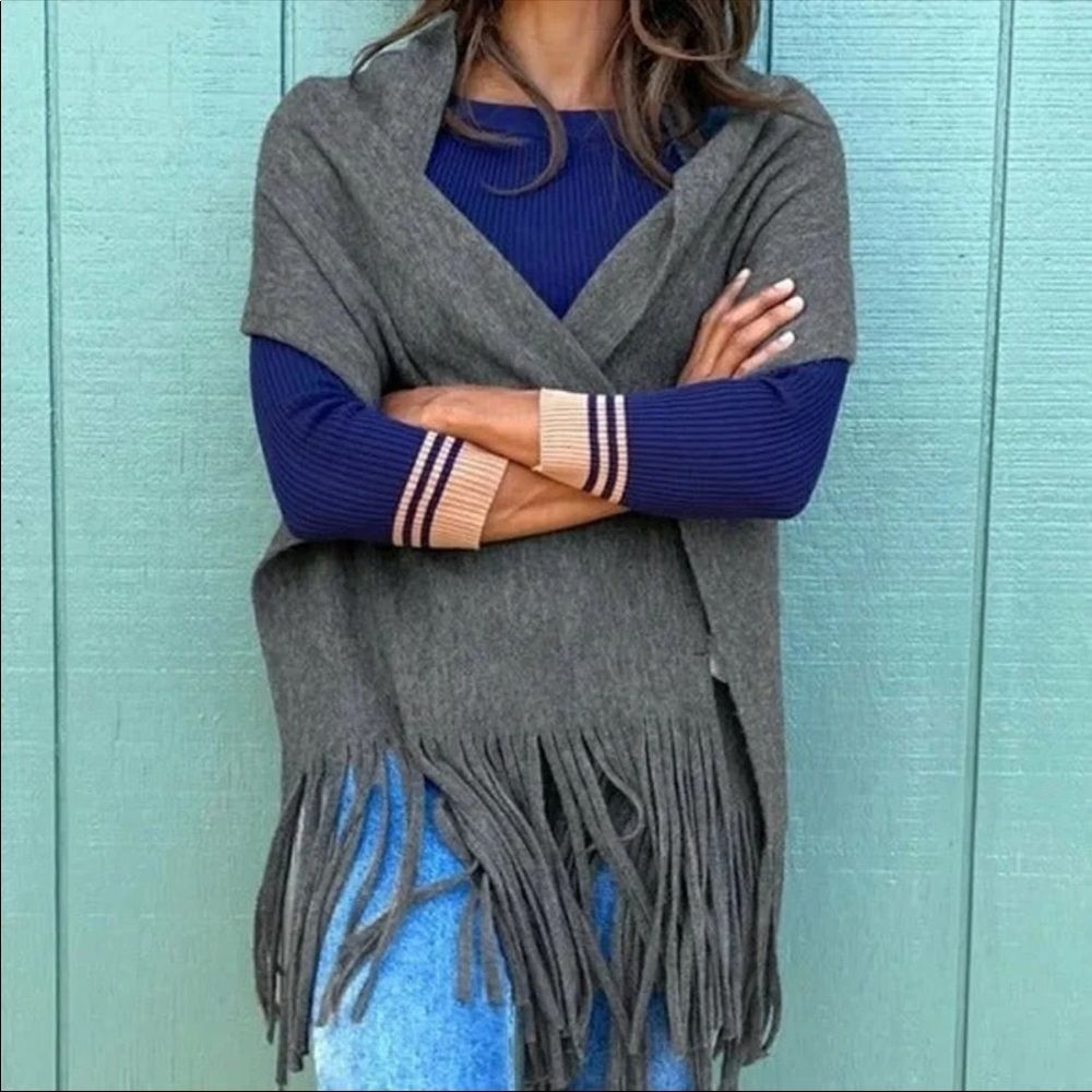 Lucky Brand scarf dark grey charcoal brushed fringe cozy warm rectangular
